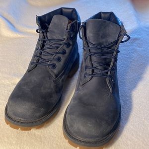 Dark blue timberland boots (kids)